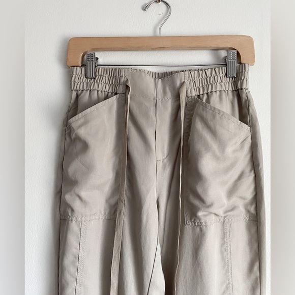 Banana Republic Cargo Jogger Pants Khaki Pull On Elastic Waist Military Utility - Picture 4 of 10